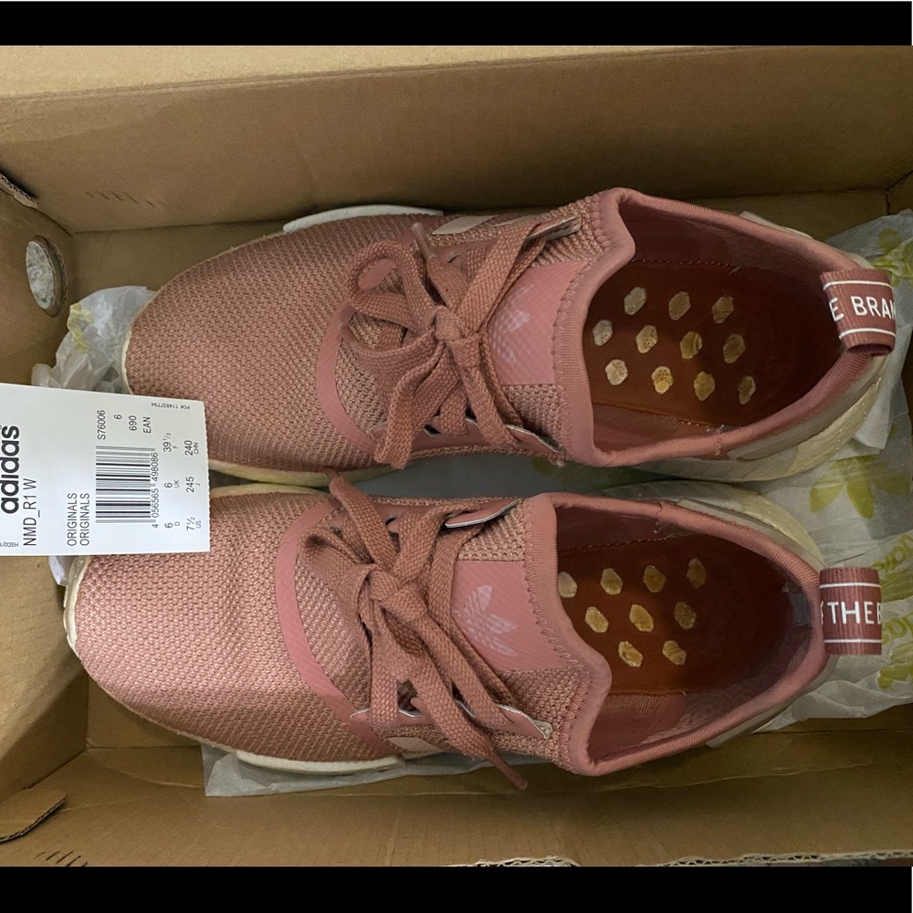 Adidas NMD R1 - Picture 6 of 8